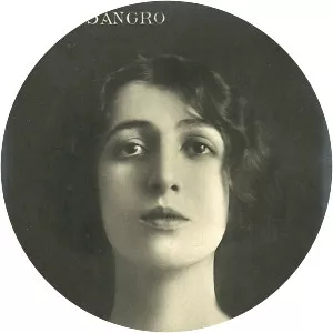 Elena Sangro