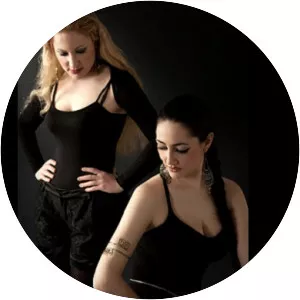 Eleni and Souzana Vougioukli - Musical group
