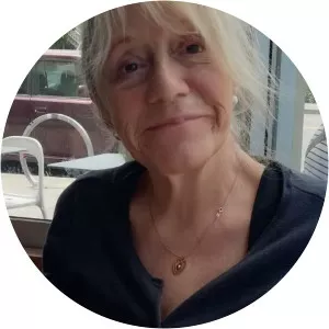 Elgy Gillespie - Journalist