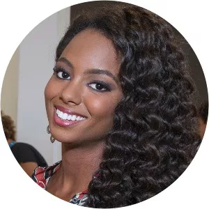 Eli Ferreira - Actress