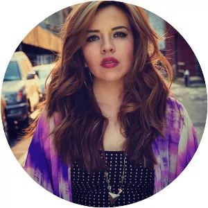 Elia Esparza - Musical artist