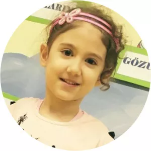 Elif Iraz Kıraç - Kıraç's daughter