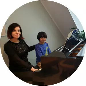 Elika Khajeh Amiri photograph