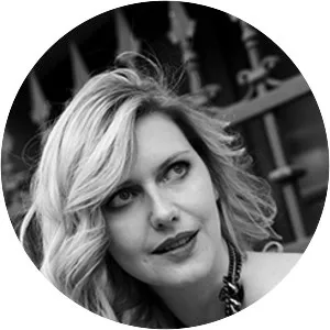 Elīna Vāne - Actress