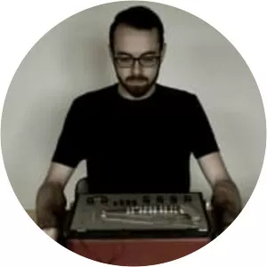 Elis Czerniak - Musical artist