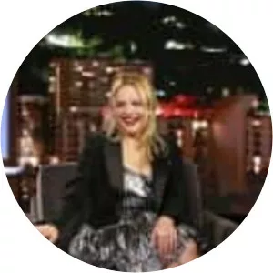 Elisabeth Moss; Sebastian Maniscalco; . . .