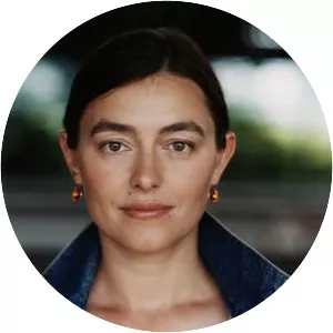 Elisabeth Romano - Actress