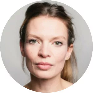 Elisabeth Wolle - Actress