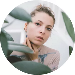 Elise Massoni - Musical artist