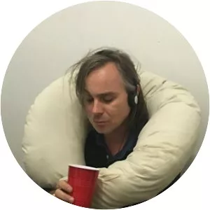 Elisha Drons - Actor