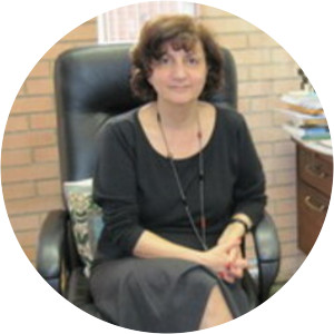 Eliz Sanasarian - Political scientist