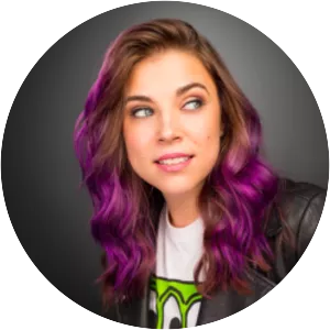 Eliza Skinner - Comedian