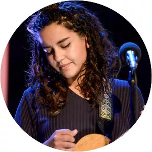 Eliza Shaddad - Singer-songwriter