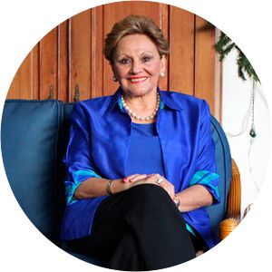 Elizabeth Aguirre de Calderón Sol photograph