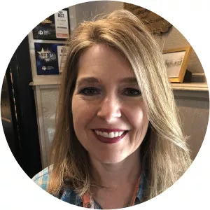 Elizabeth Collector - Marcia Strassman's daughter