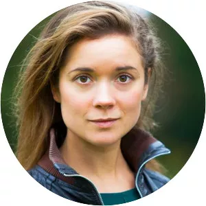 Elizabeth Crarer - Actress