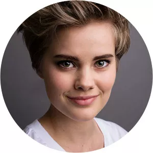 Elizabeth Cullen - Actress