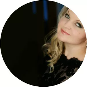 Elizabeth DeShong - Musical artist