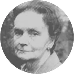 Elizabeth Ferrars - British writer