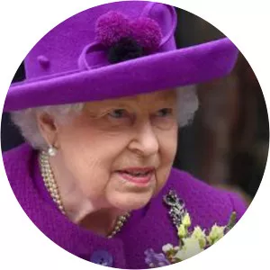 Elizabeth I & II: Britain's Golden QueensSince 2020