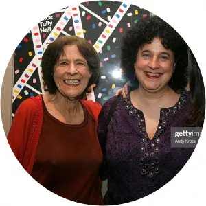 Elizabeth Mailer - Writer