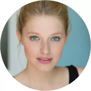 Ella-June Henrard - Actress