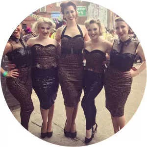 Elle and The Pocket Belles - Musical band