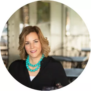 Ellery Adams - Author