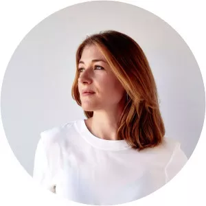 Ellie Eaton - Writer