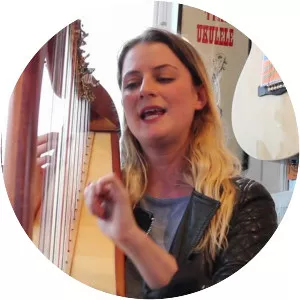 Ellie Ford - Musical group