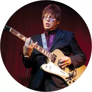 Elliot Easton