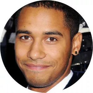 Elliot Knight