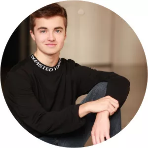 Elliot Miville-Deschênes