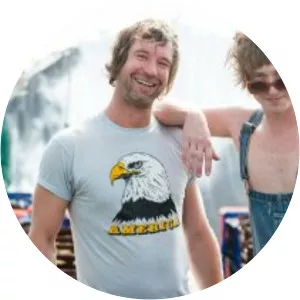 Elliott Hammond - Singer