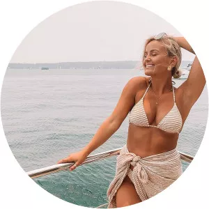 Elly Miles