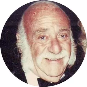 Elroy Schwartz - American television writer