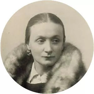 Elvira Kralj