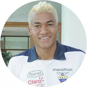 Elvis Bone - Footballer