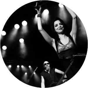 Elyose - Musical group