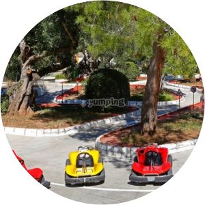 embalse de embarcaderos parque infantil de tráfico