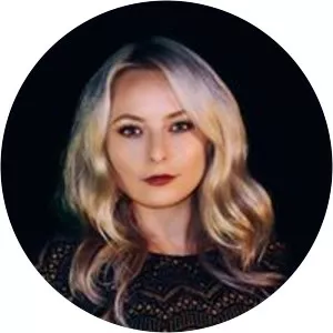 Emelie Clausen - Musical artist