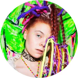 Emelie Sederholm - Finnish singer