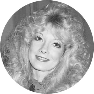 Emi Canyn - Singer ‧ Mick Mars' ex-wife