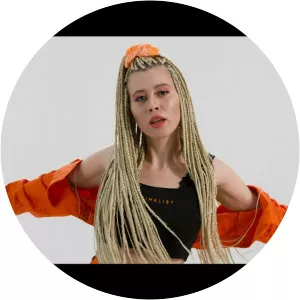 Emi Flemming - Musical artist