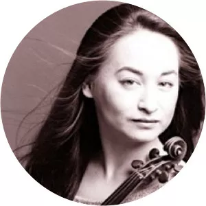 Emi Ohi Resnick - Musical artist