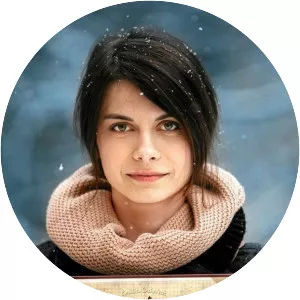 Emilia Dziubak - Illustrator