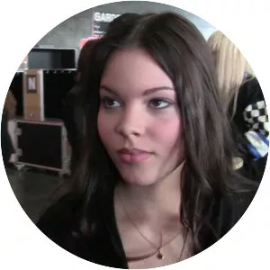 rebekka thornbech emilie moldow - Musical artist