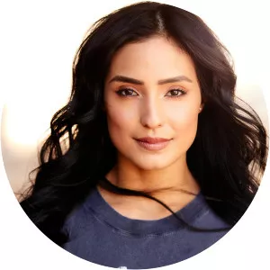 Emily Alabi - Actress