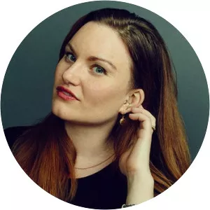 Emily  Dreyfuss photograph