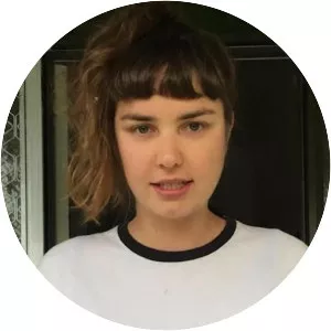 Emily Edrosa photograph